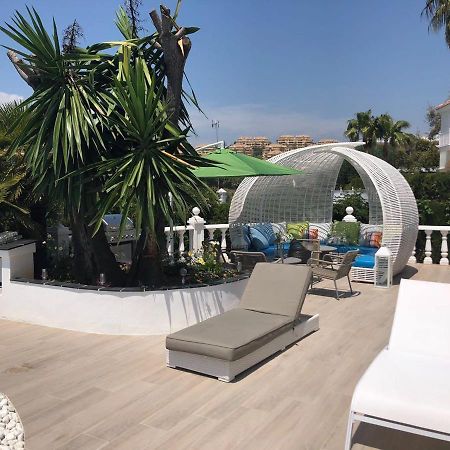 R02 Luxury Apartment In Villa With Pool And Garden มาร์เบยา ภายนอก รูปภาพ