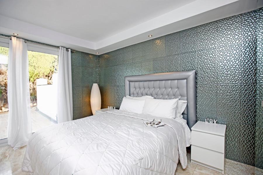 R02 Luxury Apartment In Villa With Pool And Garden มาร์เบยา ภายนอก รูปภาพ